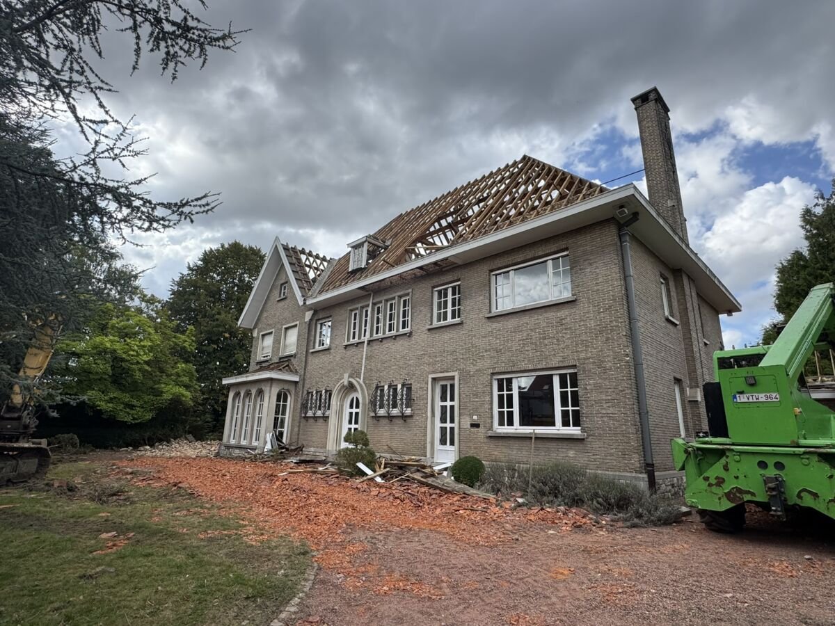 Notarispark Kuurne - Steelander projectontwikkeling - nieuwbouw appartement te koop in parktuin - afbraakwerken